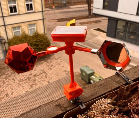 Saulės energija paukščių baidytuvas 360 laipsnių besisukantis veidrodis